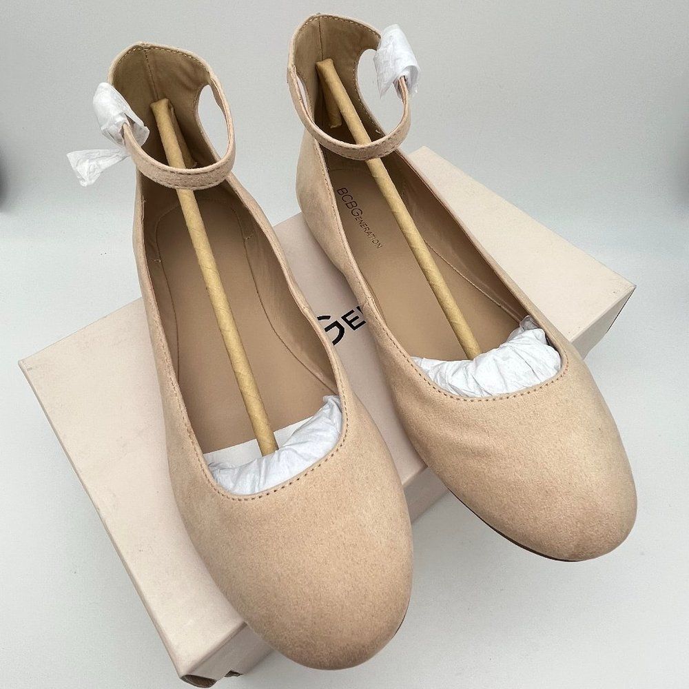 New BCBGeneration Women's Gwen Ankle Strap Flats - Size 8M